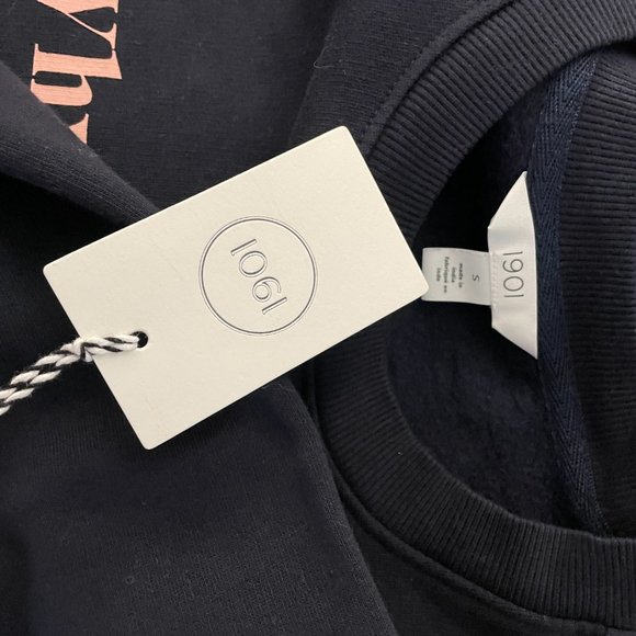 1901 | Women's Navy Blue Why Wait Till Midnight Kiss Graphic Sweatshirt Small - Picture 6 of 6